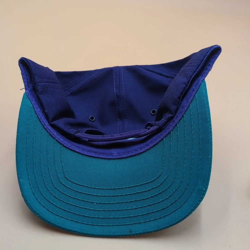 Vtg Purple Teal 